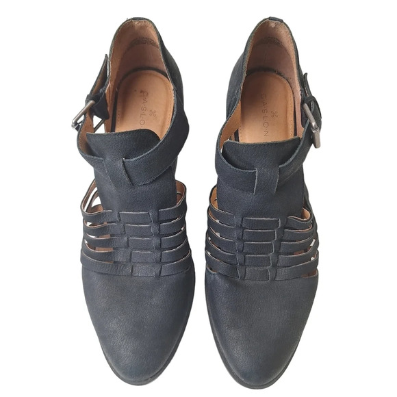 Caslon Sadie 8M Black Leather Cut Out Almond Toe Chunky Heel Buckle Shoes Bootie - Picture 3 of 10